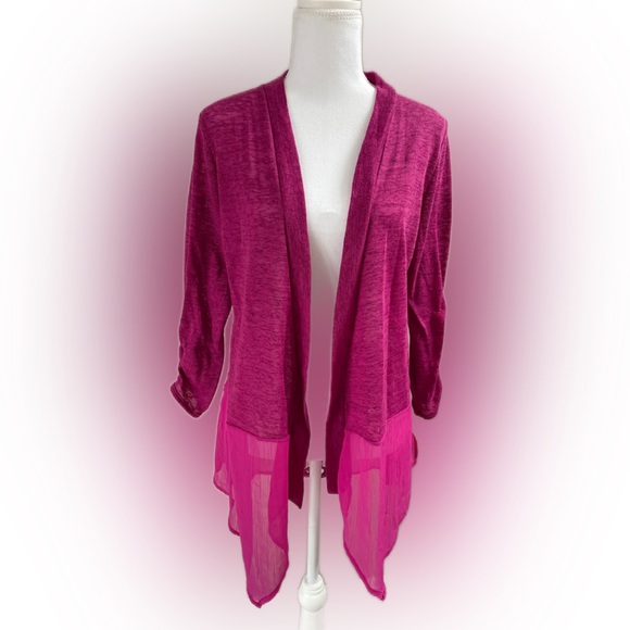 Magenta Cardigan with beautiful back detail - Picture 3 of 8